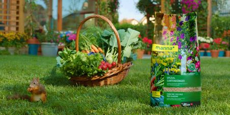 200217_Hauert_Garden_German_Packshot_clean_RGB Schluss-Szene aus TV-Spot für Manna Spezial Gartendünger.