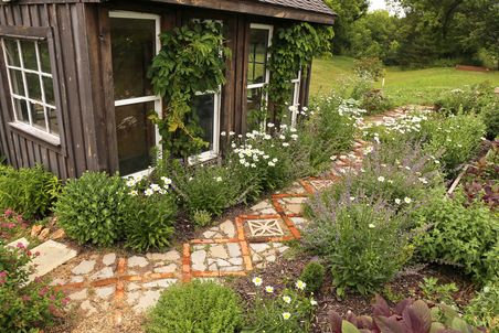 Rostflecken auf Gartenplatten